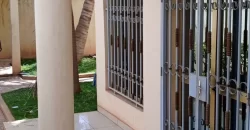 Villa en duplex avec piscine à louer à Badalabougou Villa en duplex avec piscine à louer à Badalabougou