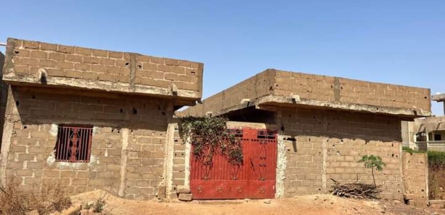 Maison en finition de 5 studios à vendre – Yirimadio, Bamako