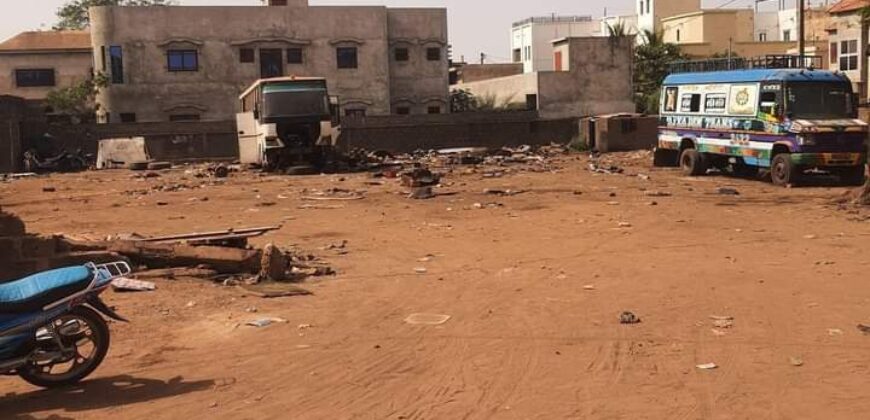 Terrain de 1.500 m² en titre foncier à vendre – Bolé SEMA, Faladié