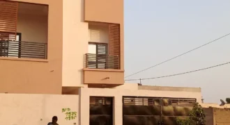 Villa duplex 4 chambres à louer – Résidence IBK, Sébénikoro