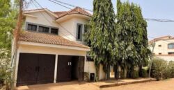 Villa duplex 4 chambres avec piscine à louer – Sotuba, près du centre aéré Villa duplex 4 chambres avec piscine à louer – Sotuba, près du centre aéré