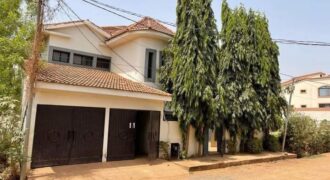 Villa duplex 4 chambres avec piscine à louer – Sotuba, près du centre aéré