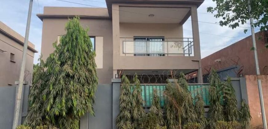 Villa duplex 4 chambres de bon standing à louer – Sébénikoro, Bamako