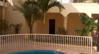 Villa duplex meublée 5 chambres avec piscine à louer – Niaréla, Bamako