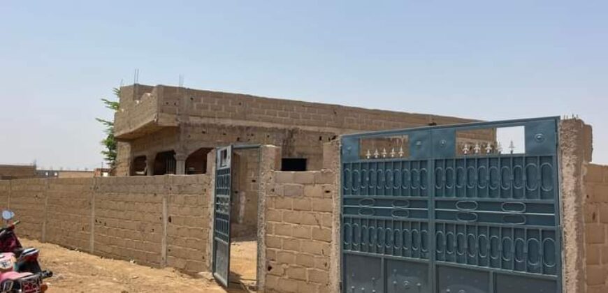 Villa en finition 3 chambres sur 500 m² à vendre – Sanankoroba