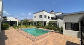 Villa duplex neuve semi-meublée avec piscine à louer – Sotuba Cité Aérée