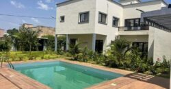 Location duplex avec piscine à Sotuba cité aérée Location duplex avec piscine à Sotuba cité aérée