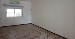 Maison non meublée avec piscine à louer à l’hippodrome Maison non meublée avec piscine à louer à l’hippodrome