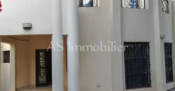 Villa avec piscine à louer à la Cité du Niger Villa avec piscine à louer à la Cité du Niger