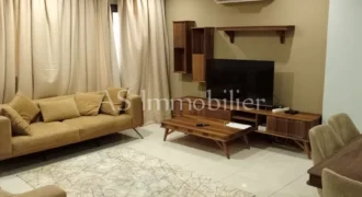 Appartement meublé 2 chambres de haut standing à louer – ACI 2000