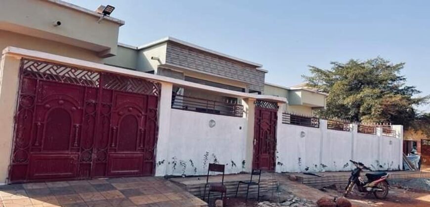 Deux villas de 3 chambres sur 756 m² à vendre – Kalaban Coro Koulouba