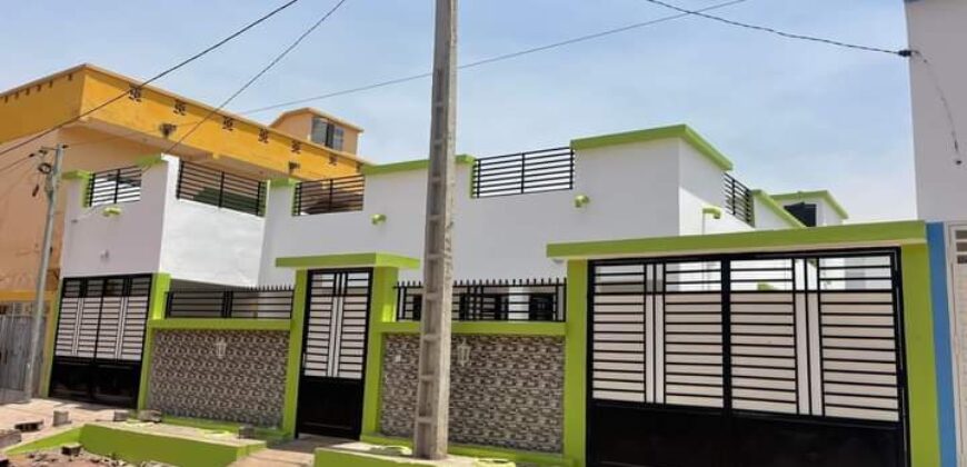 Villa 3 chambres avec double parking à vendre – Missabougou, Bamako