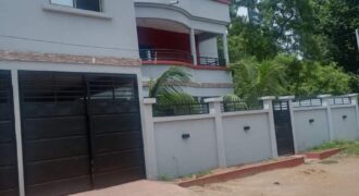 Villa duplex 4 chambres avec piscine à louer – Faso Kanu, Magnambougou