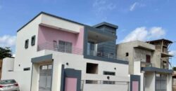 Villa duplex neuve 4 chambres avec piscine à vendre – Sébénikoro Villa duplex neuve 4 chambres avec piscine à vendre – Sébénikoro