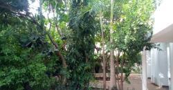 A louer une belle maison en duplex meublée à l’ACI 2000 A louer une belle maison en duplex meublée à l’ACI 2000