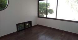 A louer une belle maison en duplex meublée à l’ACI 2000 A louer une belle maison en duplex meublée à l’ACI 2000