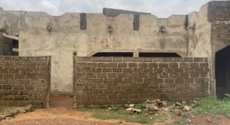 Maison inachevée 5 chambres sur 300 m² à vendre – DAGABA, Yirimadio