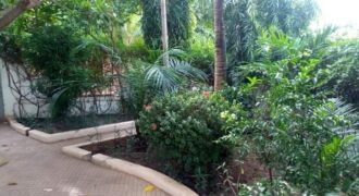 Villa duplex meublée 4 chambres avec jardin à louer – ACI 2000, Bamako