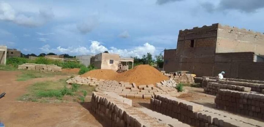 Deux lots collés de 600 m² à vendre – Sabalibougou Coura, Bamako