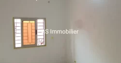 Appartement de 3 CHAMBRES non meublé à louer à l’ACI 2000 Appartement de 3 CHAMBRES non meublé à louer à l’ACI 2000