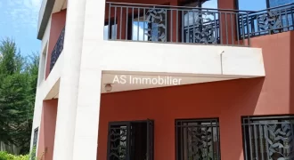 Duplex moderne avec piscine à louer à Badalabougou Est