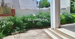 Duplex moderne avec piscine à louer à Badalabougou Est Duplex moderne avec piscine à louer à Badalabougou Est