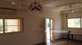 Appartement 3 chambres non meublé à louer – ACI 2000, rond-point Bougie