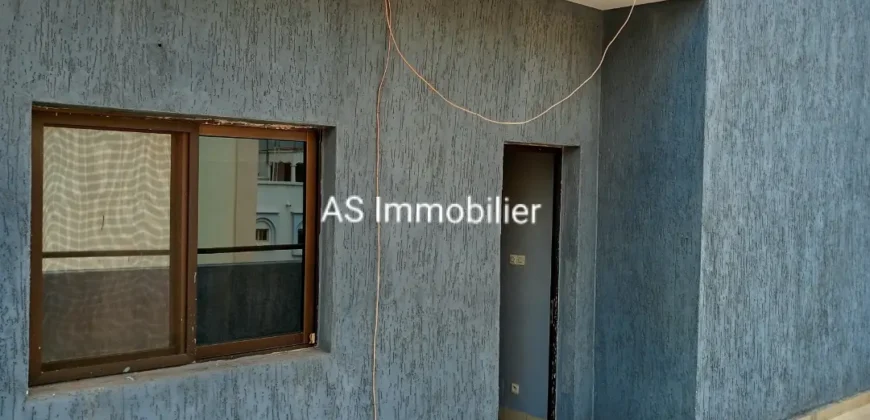 Penthouse meublé 2 chambres avec terrasse privée à louer – ACI 2000