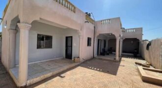 Villa 3 chambres à louer – Kati