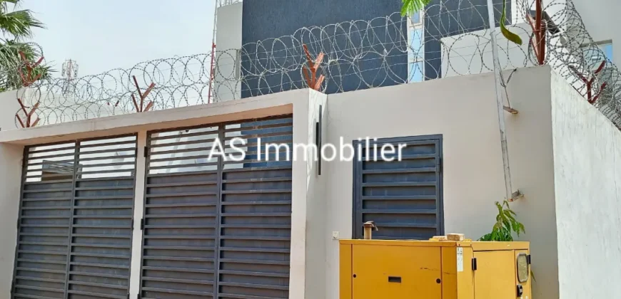 Villa meublée 3 chambres à vendre – Cité Atrium, début de Sébénikoro