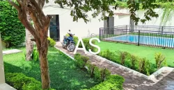 Villa avec piscine à louer à Badalabougou Est Villa avec piscine à louer à Badalabougou Est