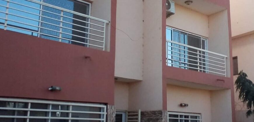 Villa duplex 5 chambres avec piscine à louer – Cité Palmeraie, Magnambougou