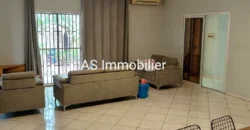 Villa avec jardin 3 chambres à louer – Niaréla, meublée ou non meublée Villa avec jardin 3 chambres à louer – Niaréla, meublée ou non meublée