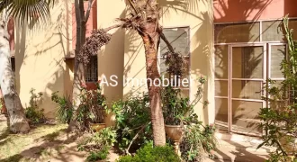 Villa avec piscine et groupe électrogène à louer à Torokorobougou