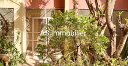 Villa avec piscine et groupe électrogène à louer à Torokorobougou Villa avec piscine et groupe électrogène à louer à Torokorobougou