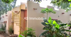 Villa avec piscine et groupe électrogène à louer à Torokorobougou Villa avec piscine et groupe électrogène à louer à Torokorobougou