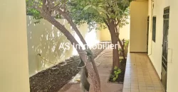 Villa meublée avec piscine à louer à Badalabougou Est Villa meublée avec piscine à louer à Badalabougou Est