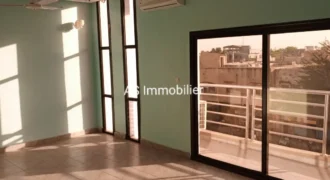 Appartement 2 chambres avec garage à louer – Lafiabougou