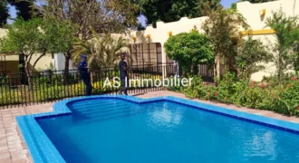 Villa meublée avec piscine 3 chambres à louer – Badalabougou Est