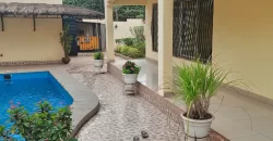 Villa meublée avec piscine à louer à l’hippodrome Villa meublée avec piscine à louer à l’hippodrome