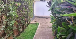 Villa avec piscine à louer à Badalabougou Est Villa avec piscine à louer à Badalabougou Est