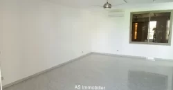 Duplex avec piscine à louer à l’ ACI 2000 Duplex avec piscine à louer à l’ ACI 2000