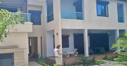 Duplex meublé avec piscine à louer à l’ACI 2000 Duplex meublé avec piscine à louer à l’ACI 2000