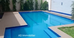 Duplex meublé avec piscine à louer à l’ACI 2000 Duplex meublé avec piscine à louer à l’ACI 2000