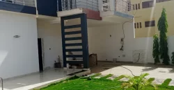 Duplex meublé avec piscine à louer au début de Sébénikoro Duplex meublé avec piscine à louer au début de Sébénikoro