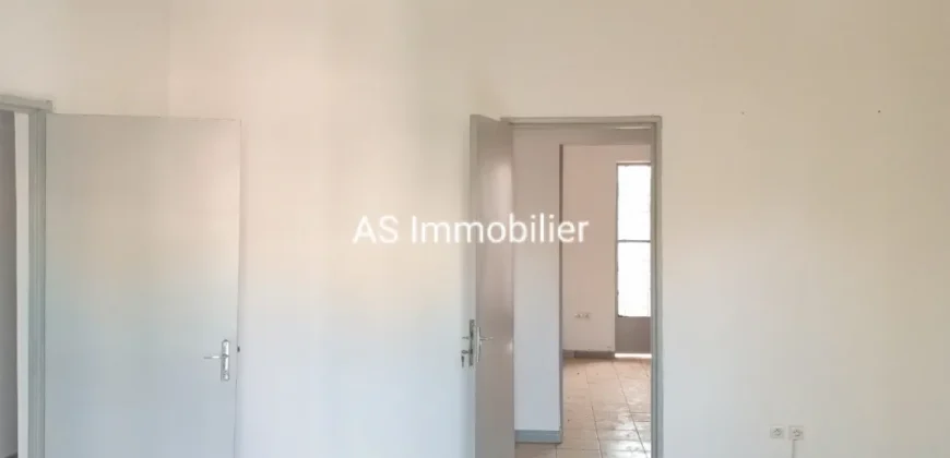 Bureau à louer – ACI 2000, proximité monument de la Bougie