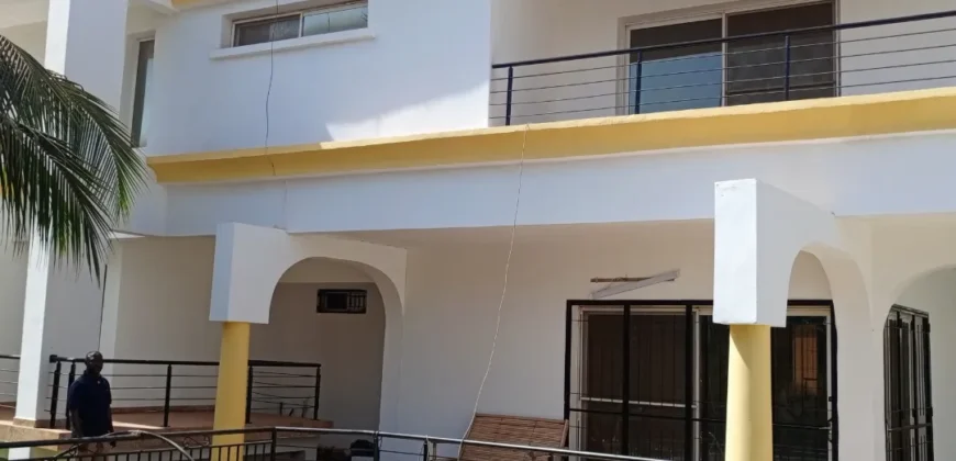 Duplex de haut standing avec piscine à louer – Cité du Niger