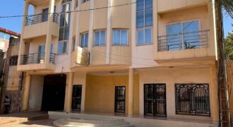 Villa triplex 25 pièces à louer – ACI 2000