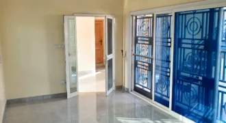 Appartement 2 chambres avec entrée et garage privés à louer – Sébénikoro Poste