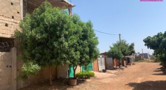 Villa inachevée R+1 à vendre – Sirakoro Méguétana, 300 m²